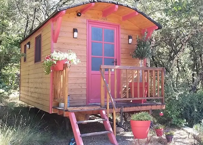 Roulotte Romantique Chauffee En Cevennes